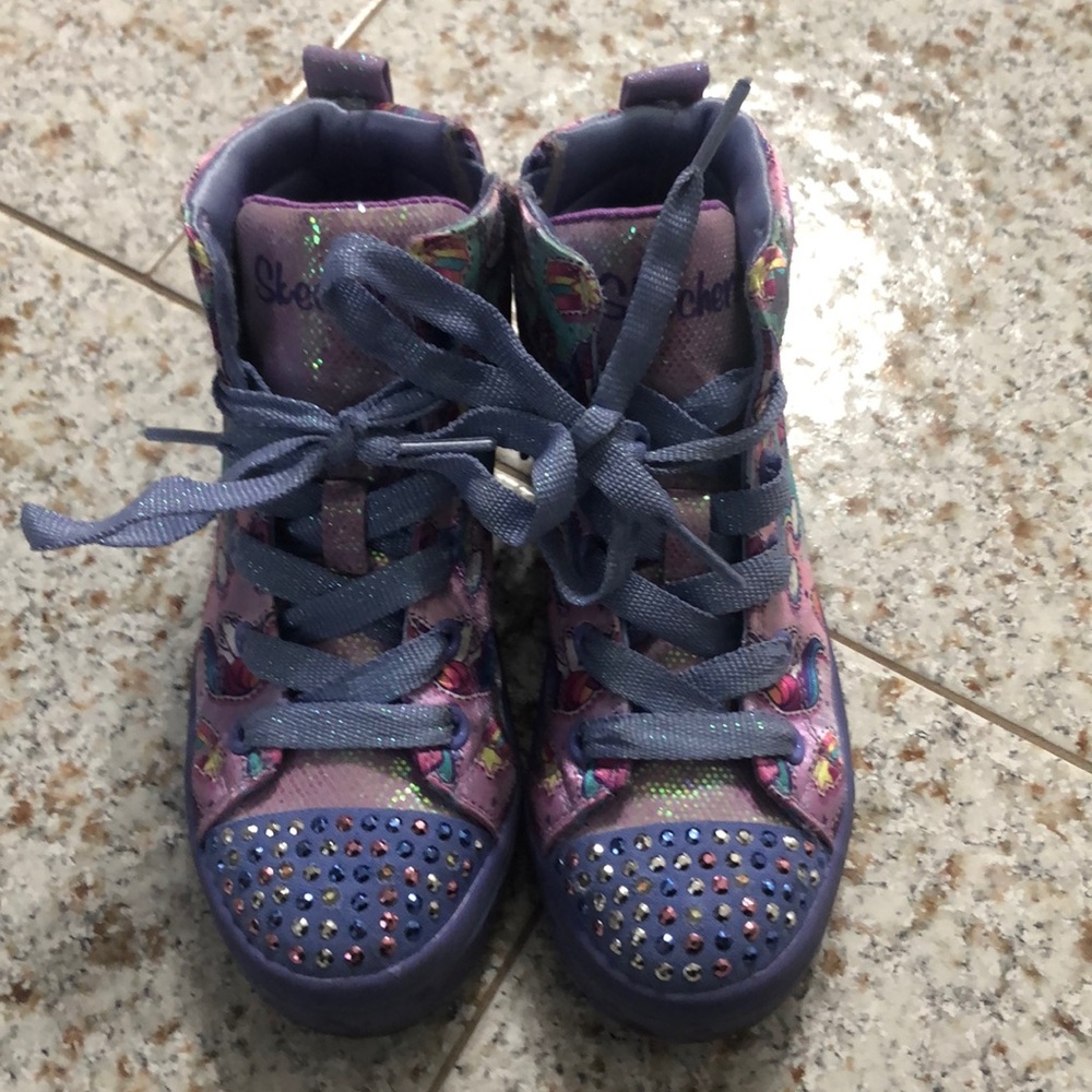 Sketchers Twinkle Toe hightops. Childrens